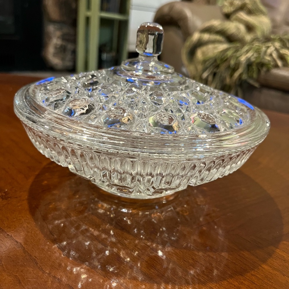 Anchor Hocking Wexford Glass Covered Candy Dish